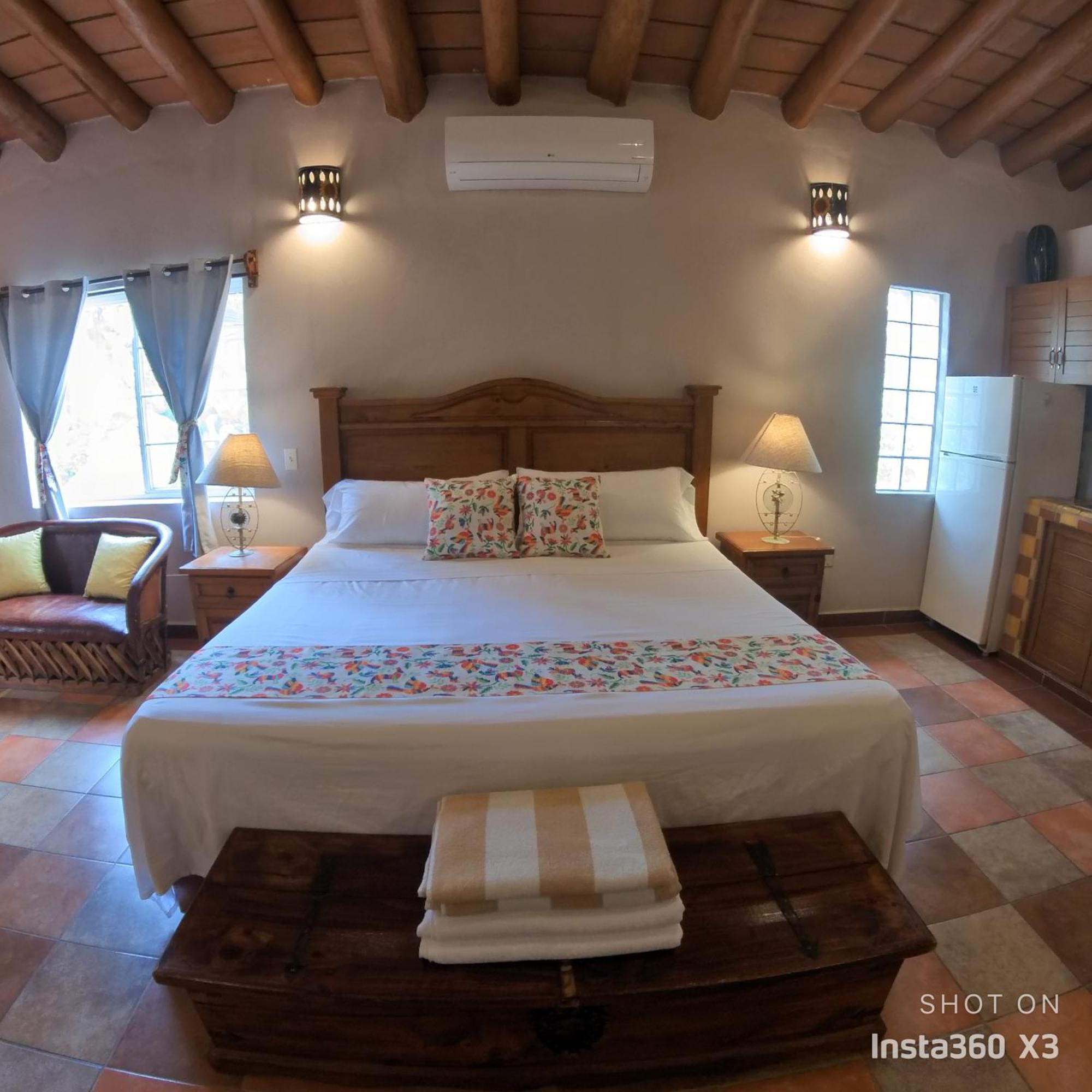 Casa Virgilios B&B Nuevo Vallarta Room photo
