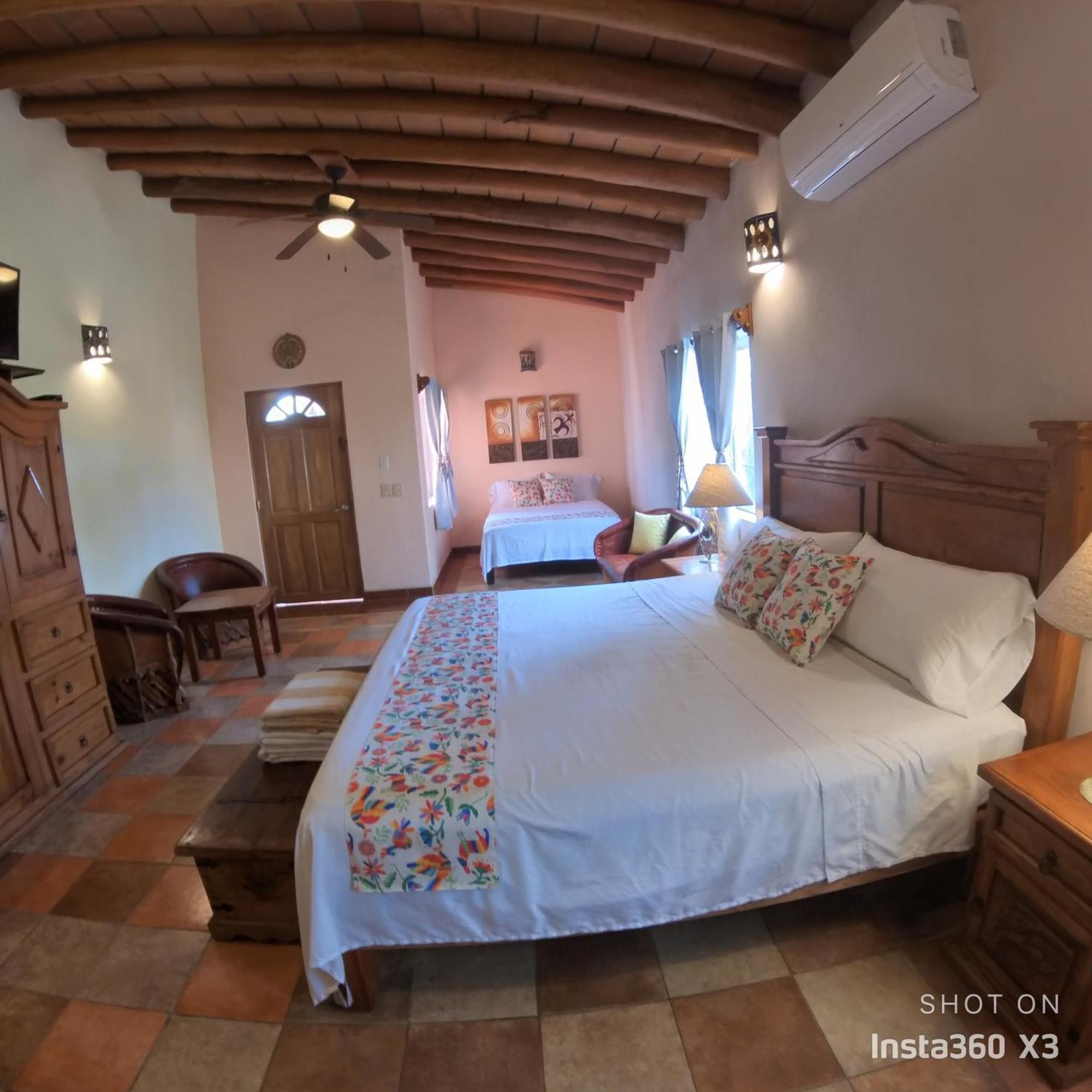 Casa Virgilios B&B Nuevo Vallarta Room photo