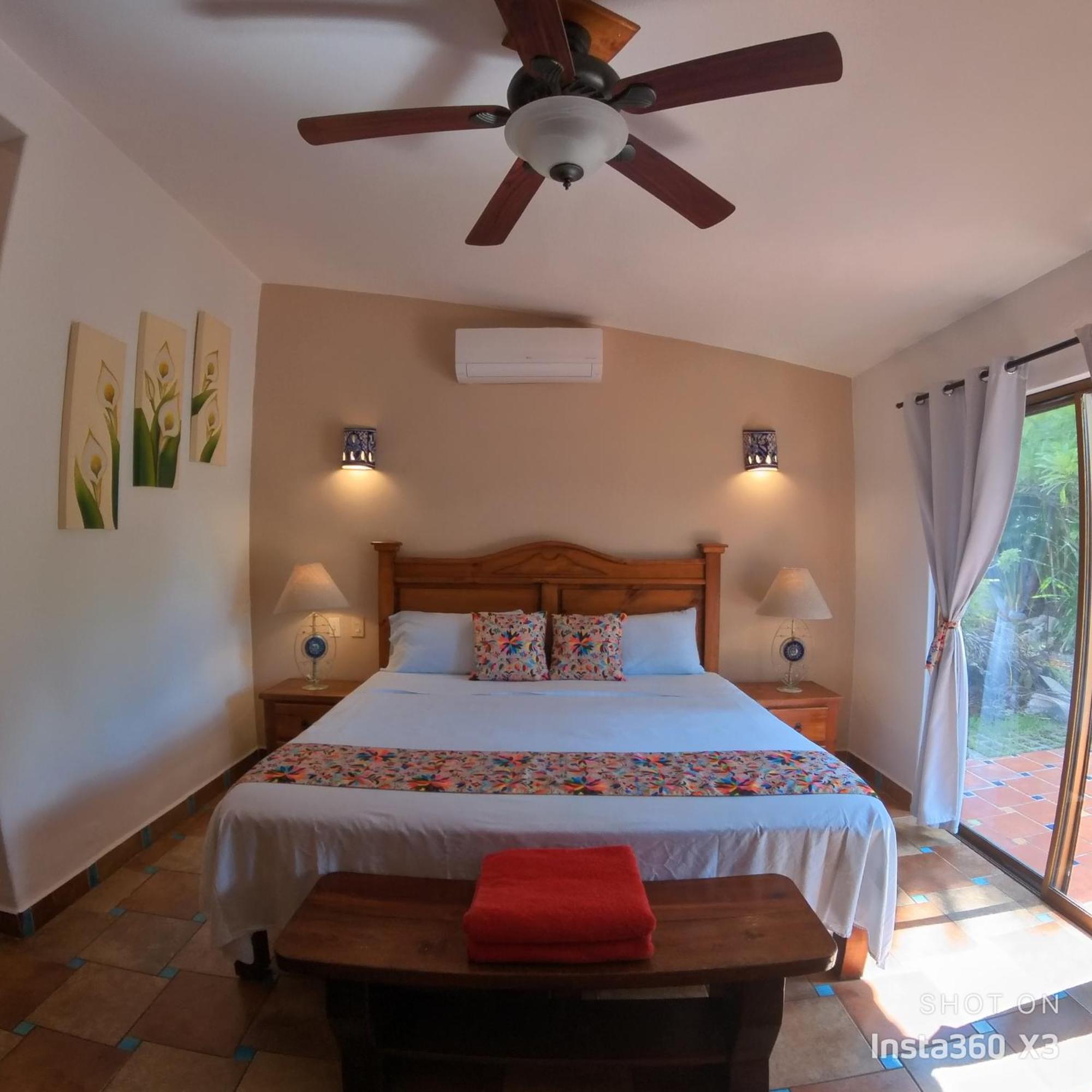 Casa Virgilios B&B Nuevo Vallarta Room photo