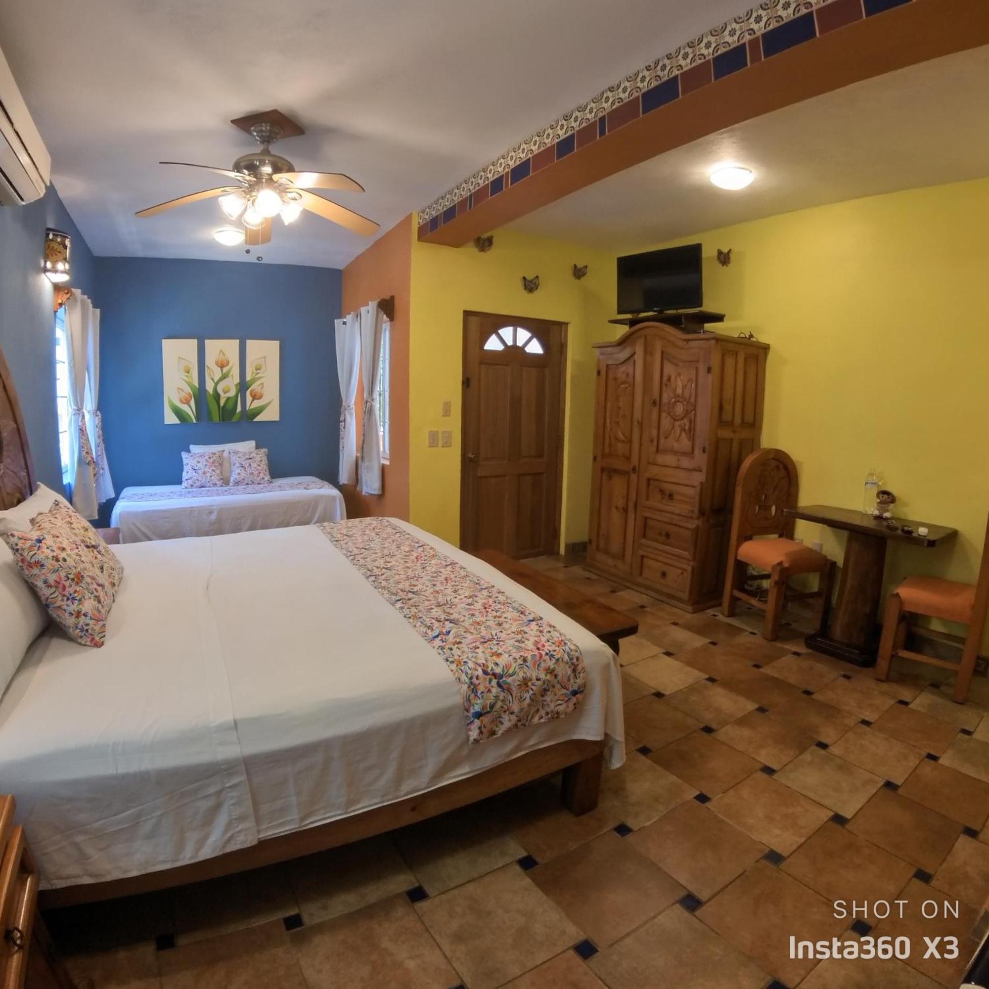 Casa Virgilios B&B Nuevo Vallarta Room photo