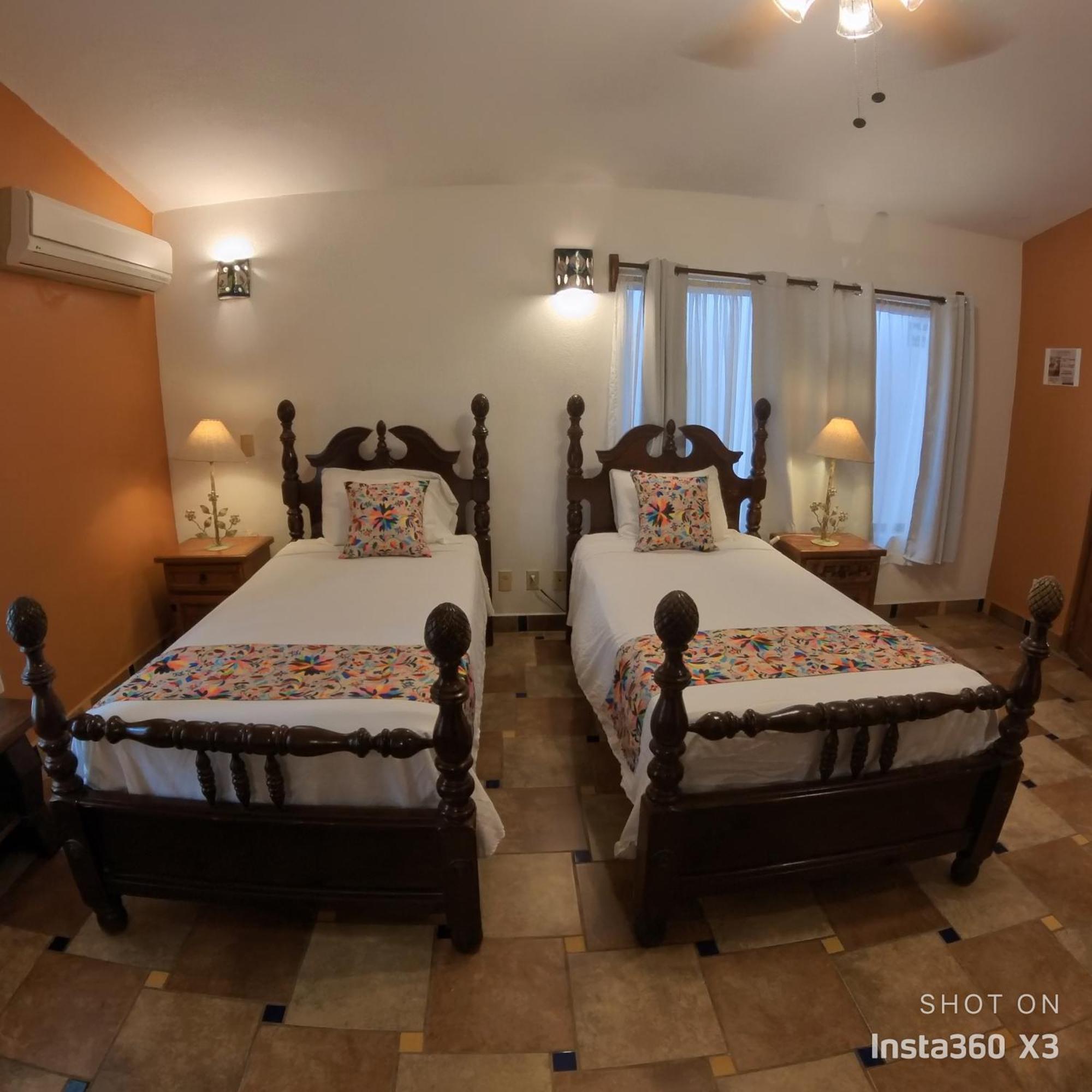 Casa Virgilios B&B Nuevo Vallarta Room photo
